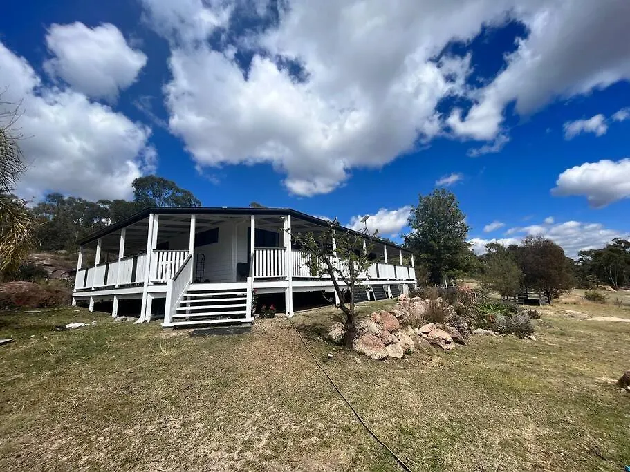 Granite Belt Majestic Retreat Villa Fletcher Holiday home